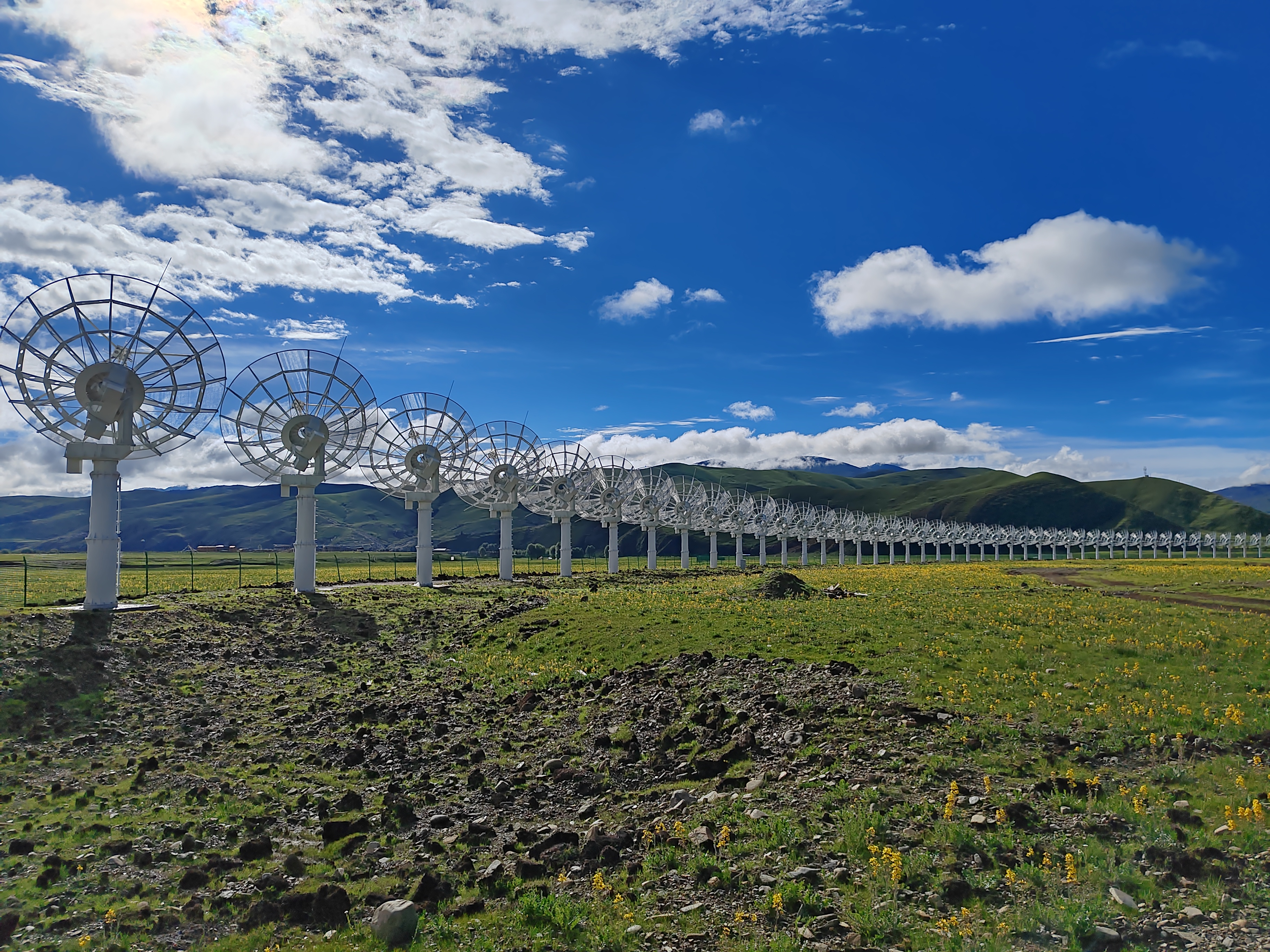 四川省甘孜州稻城縣噶通鎮中科院國家空間科學中心亞丁臺站觀測基地0.5Ω防雷接地項目